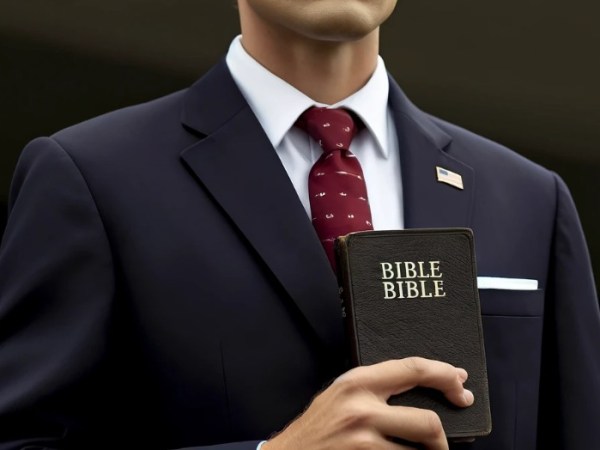 ¿Por qué Trump vende&nbsp;biblias?